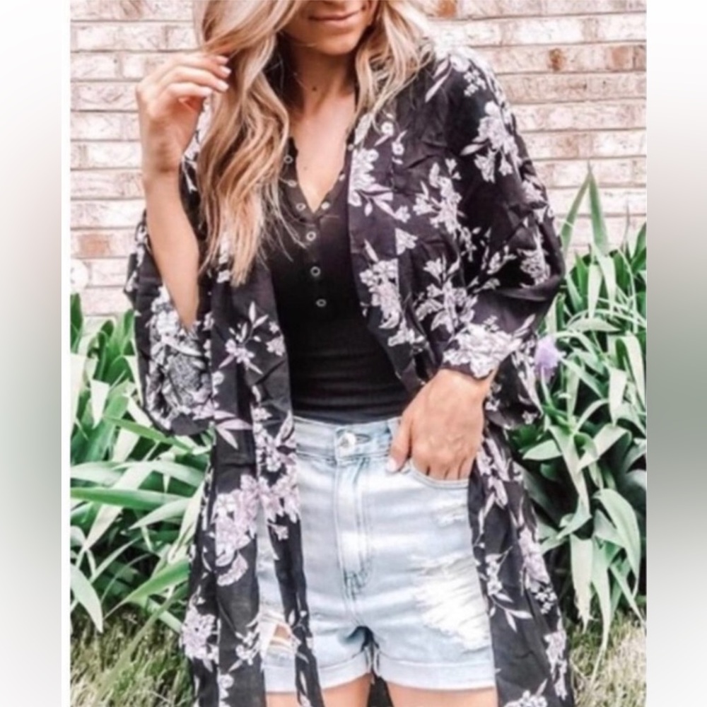 Spiritual Gangster Bold Boho Floral Print Black White Kimono Robe open Cardigan
